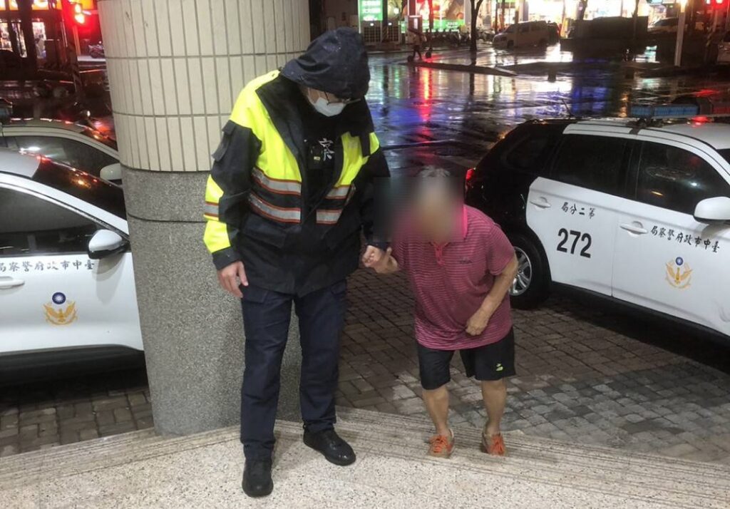 ▲圖說：員警成功尋獲失蹤人口              （圖／台中市政府提供）