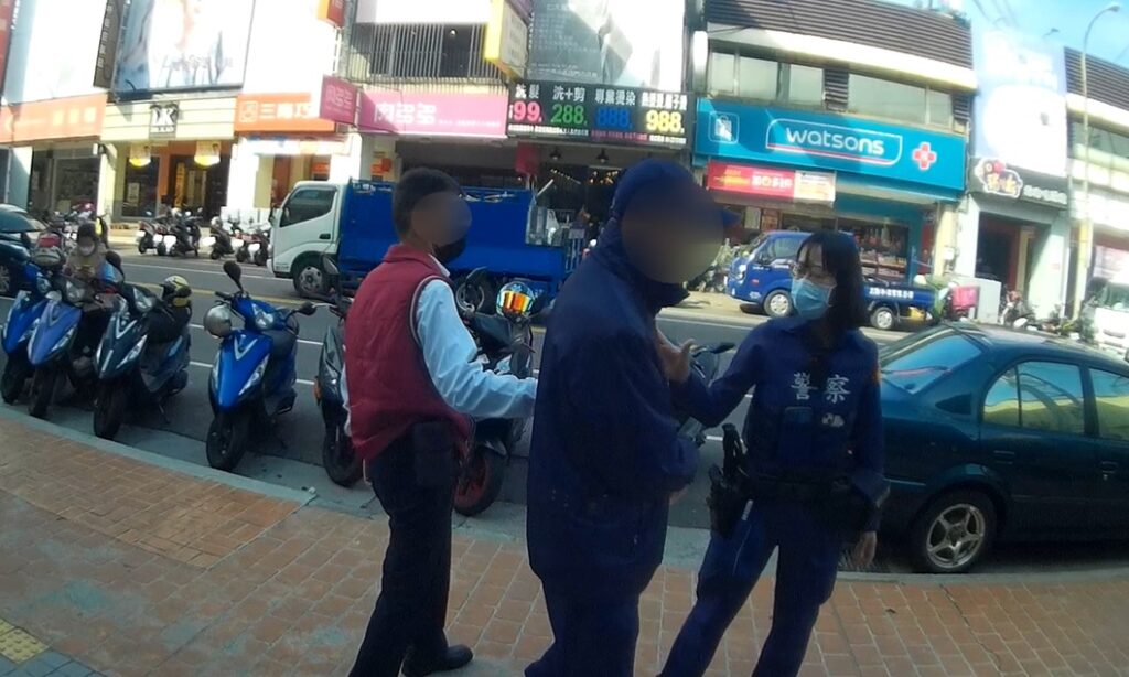 ▲圖說：沈伯和對方相約2點於銀行門口面交現金，對方卻未現身亦未回應簡訊 （圖／台中市政府提供）