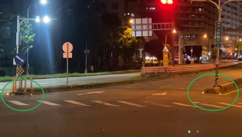 ▲圖說:中市南屯區向上路與環中路段常發生車輛擦撞分隔島事故,警方結合警友及民間資源,設置LED太陽能導引燈 (圖/台中市政府 提供)