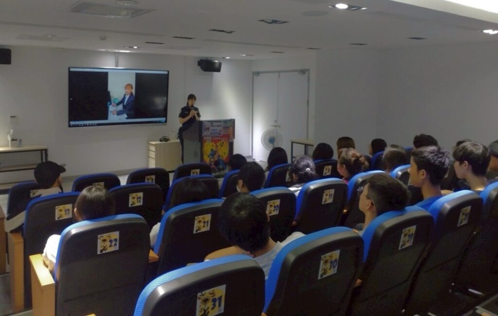 ▲圖說:中市警方製作防制酒駕創意微影音,於監理站道安講習課堂中播放宣導          (圖/台中市政府 提供)