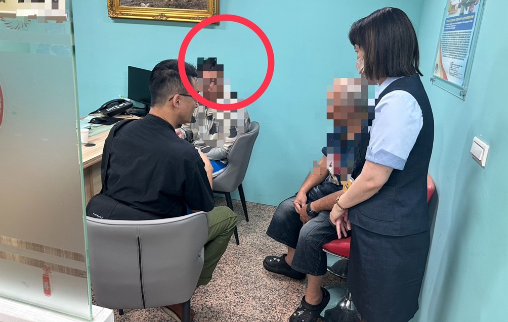 ▲圖說:33歲陳男網路購買模型遭詐騙,欲提款給「金管會」解決帳戶問題!?行員一聽立即報警協助 (圖/台中市政府 提供)