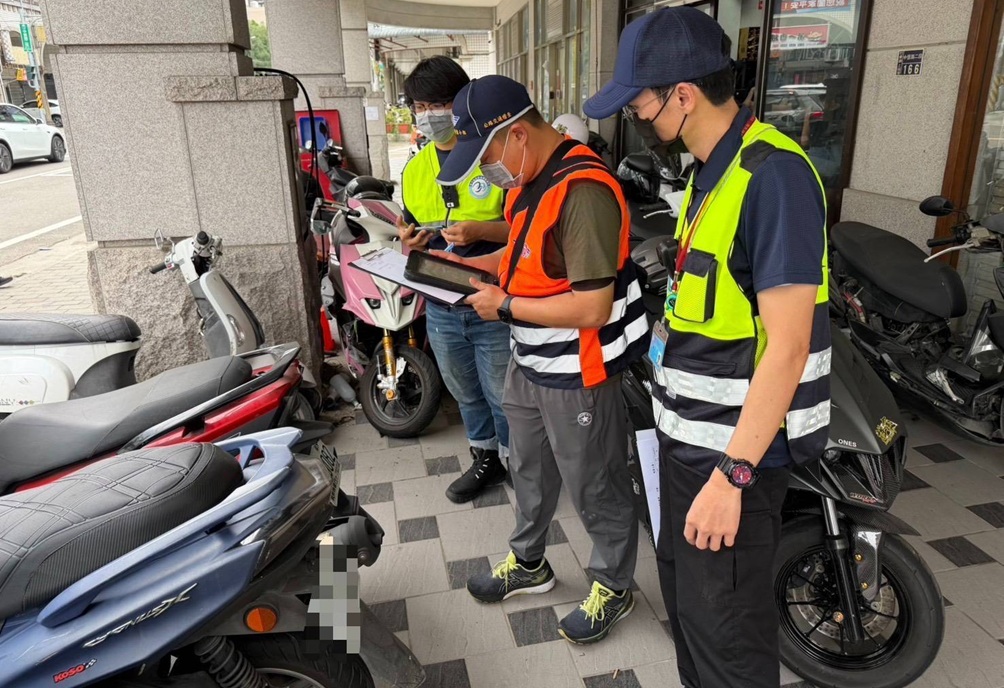 ▲圖說：「第三方警政聯合稽查」針對車輛改裝營業場所進行全面查核 （圖／新竹縣政府 提供）