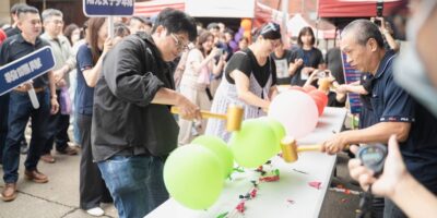 ▲圖說：活動現場宛如小型嘉年華，除了人氣胖卡餐車及美食攤位外，還有投籃機、九宮格及氣球競賽等趣味活動 （圖／新竹縣政府 提供）