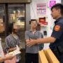 ▲圖說：70歲失智症邱男載著妻子看診後，卻獨自開車迷路街頭，幸好警方在一個小時後找到邱男 （圖／台中市政府 提供）
