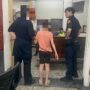 ▲圖說：民權派出所警員將迷路少年載返所內休息，最後協助少年尋獲家屬來派出所帶人回家 （圖／台中市政府 提供）