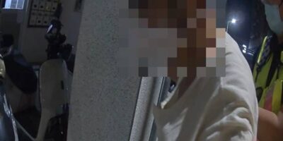 ▲圖說：張姓老翁下計程車時不慎跌倒在地無法起身，民權所警員獲報後協助將長者平安送返住處 （圖／台中市政府 提供）